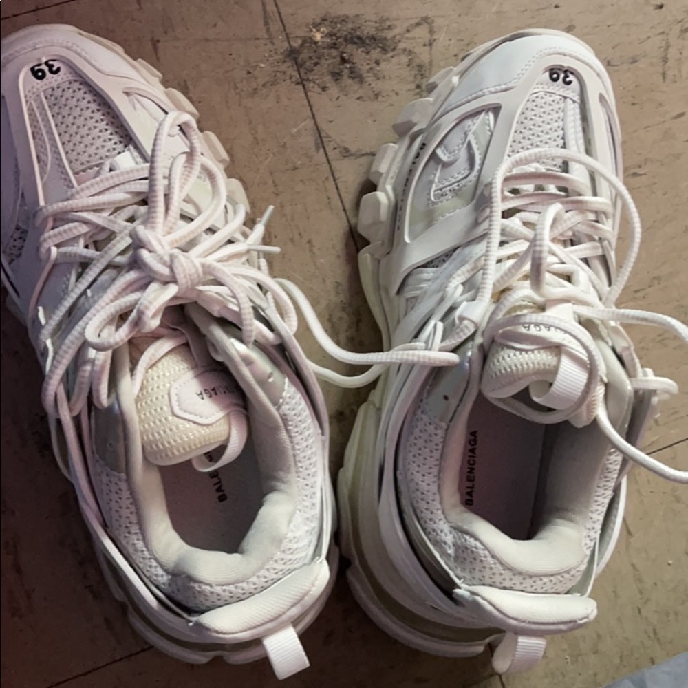 White balenciaga runners size 39 only wore once